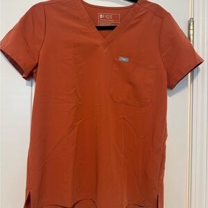 Figs Burnt Orange Catarina scrub top